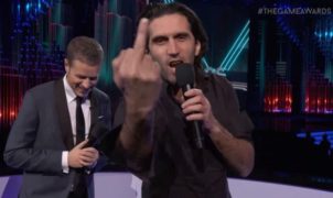 Josef Fares n'a pas sa langue dans sa poche et son franc-parler en fait un bon client pour la presse vidéoludique (qui n'a pas beaucoup d'interlocuteurs comme lui) et contribue à sa popularité auprès du public. Le game designer en a bien conscience et n'hésite pas à en jouer.