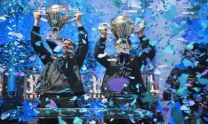 Fortnite World Cup 2020 - La Coupe du monde de Fortnite a été (ou est en cours) pour la première fois, et un duo écrit l'histoire en remportant la première compétition.