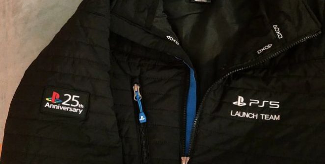 Quelques employés de Sony peuvent cependant récupérer leurs manteaux (ou ... vestes) ... fournis par l'entreprise elle-même!