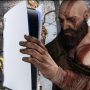 2015 / 5000 Fordítási találatok Aujourd'hui, le jeu de Sony Interactive Entertainment Santa Monica va recevoir une mise à jour qui permettra à Kratos (qui passe à la mythologie nordique) et à son fils, Atreus, de se battre avec de meilleures performances sur PlayStation 5.