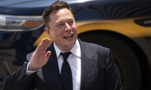 TECH ACTUS - Elon Musk ne voulait pas que la Tesla Model Y ait un volant, alors les ingénieurs ont agi dans son dos pour développer la voiture, selon un nouveau livre.