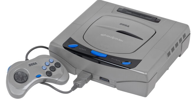 Hideki Sato, concepteur de matériel et ancien président de Sega, a évoqué les problèmes auxquels ils ont été confrontés lors du développement de la Sega Saturn.