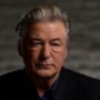 CINÉMA ACTUS - Alec Baldwin affirme qu'il n'a pas appuyé sur la gâchette de l'arme qui a tué Halyna Hutchins sur le tournage de Rust, et son assistant réalisateur appuie ses dires.