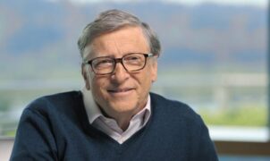 Tout d'abord, nous citons ce qu'écrit Bill Gates, puis nous expliquons les parties : "Je n'aurais jamais pensé que je m'identifierais à un livre sur le jeu, mais j'ai adoré Tomorrow, and Tomorrow, and Tomorrow.