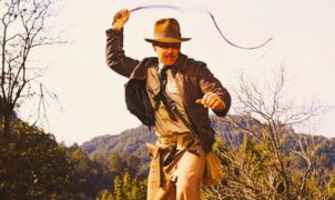 CINÉMA ACTUS - Les manucures d'Indiana Jones sont aussi bizarres qu'emblématiques. Mais la raison pour laquelle il choisit le fouet plutôt que l'arme à feu est l'un des mystères de son personnage. Harrison Ford