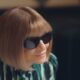 CINÉMA ACTUS - Anna Wintour, Victoria Beckham, Kim Kardashian et Claudia Schiffer apparaissent également dans la série sur la décennie qui a changé la mode à jamais.