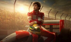 CRITIQUE DE SÉRIE – Senna, la nouvelle mini-série Netflix en six épisodes, plonge au cœur de la vie et de la carrière du légendaire pilote de course brésilien Ayrton Senna.