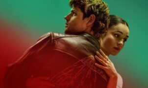 CRITIQUE DE FILM – Mala influencia, production espagnole diffusée sur Netflix, démarre comme une romance estivale classique aux accents érotiques doux, mais s’effondre totalement dans un final incohérent qui ruine les rares qualités du film.