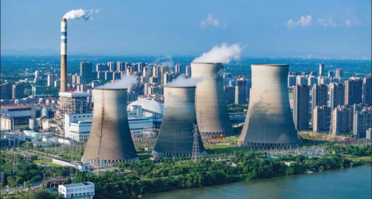 ACTUALITÉS TECH – L’expansion rapide des centres de données IA américains exerce une pression considérable sur le réseau électrique du pays.
