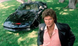 ACTUALITÉS CINÉMA – La série culte Knight Rider va être adaptée au cinéma, et il existe une intrigue de la série originale qui mérite vraiment d’être revisitée.