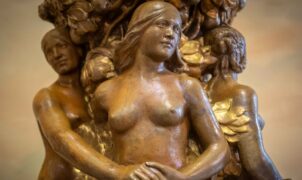 Un vase monumental de Zsolnay, rapatrié en Hongrie et accessible gratuitement au public