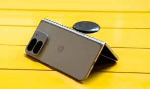 Google Pixel 10 Pro Fold : explose pendant un test YouTube ! [VIDEO]