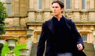 Le vrai manoir de Batman vu chez Nolan tombe en ruine - le double de Wayne Manor pourrait bientôt disparaître