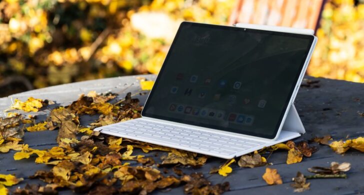 TEST TECH - Le Huawei MatePad 12 X PaperMatte Edition fait partie de ces tablettes que l’on achète d’abord pour leur écran mat à l’effet papier et pour un marketing centré sur le dessin, et non pour leurs courbes de benchmark.