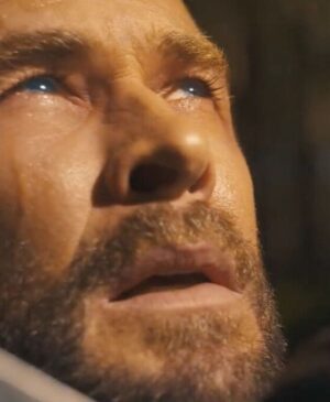 Un nouveau regard sur Avengers: Doomsday vient d’être dévoilé. Après un premier clip consacré à Steve Rogers (Chris Evans) et à son fils, Disney a publié un teaser centré sur Thor (Chris Hemsworth) et sa fille adoptive, Amor/Love (India Rose Hemsworth). L’ensemble tend à confirmer l’idée selon laquelle les enfants des héros les plus puissants de la Terre fonctionneraient, en quelque sorte, comme les Pierres d’Infinité de cette nouvelle ère du MCU.