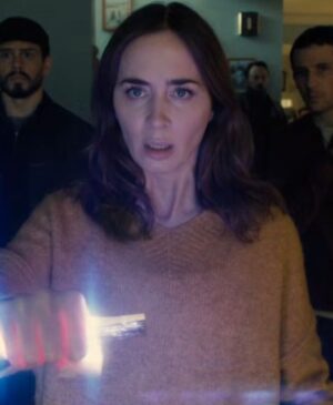 Pendant longtemps, on ne savait qu’une chose: le nouveau film de Spielberg sortirait en été et marquerait une nouvelle étape importante dans sa carrière. Ses réalisations récentes – The Fabelmans, West Side Story et Ready Player One – affichaient un niveau élevé, sans pour autant provoquer des débats prolongés. Disclosure Day, en revanche, semble destiné à diviser. Dès la mise en ligne de la bande-annonce, les discussions se sont enflammées.