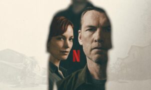 CRITIQUE DE SÉRIE - Sur tes traces livre exactement ce qu’on attend désormais d’une adaptation de Harlan Coben: un enfant disparu, un père condamné à tort, des policiers corrompus, des secrets familiaux, des riches suspects, d’anciens amants et suffisamment de coïncidences pratiques pour que la vraie question ne soit plus de savoir si David Burroughs retrouvera son fils, mais s’il reste quelqu’un à l’écran qui ne l’a pas déjà aidé d’une manière complètement invraisemblable.