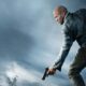 CRITIQUE DE FILM - Jason Statham est progressivement devenu un genre cinématographique à lui tout seul : placez son crâne rasé, son regard peu accueillant et une arme à feu sur l'affiche, et nous savons déjà qu'un certain nombre de criminels vont bientôt découvrir des positions articulaires statistiquement peu recommandées.